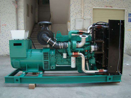 泸县1100kw康明斯柴油发电机组图片 泸县1100kw康明斯柴油发电机组图片
